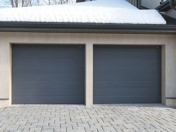 Секционные ворота 3900х2550 мм антрацитовые DoorHan RSD02, izhevsk.doorhan.ru